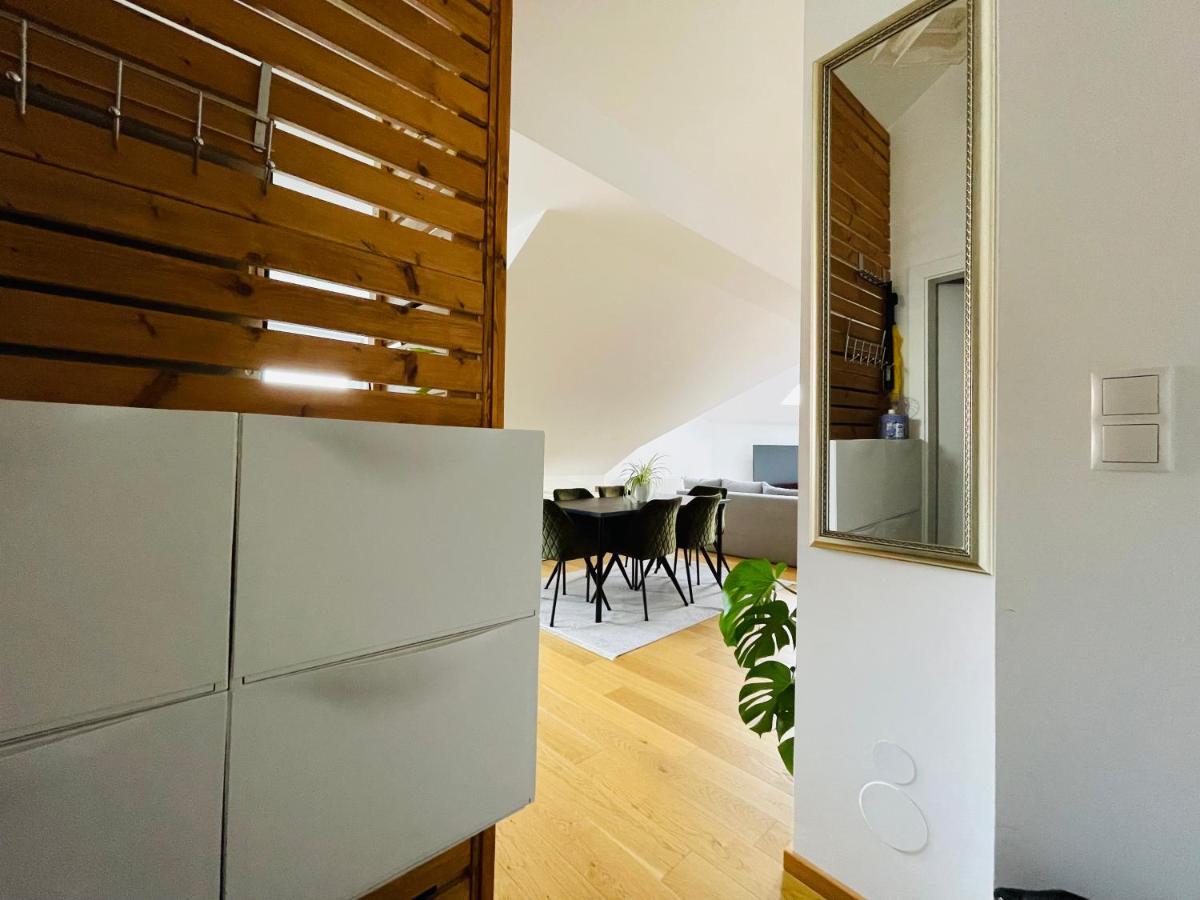 Modernes Mit Fernblick Wien